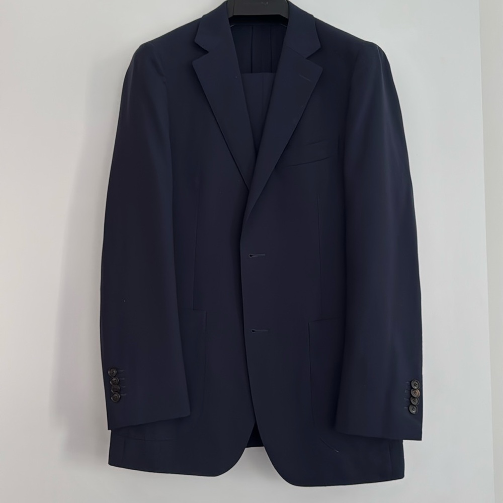 Suit Supply Traveller Suit Light and Wrinkle Free Size 48